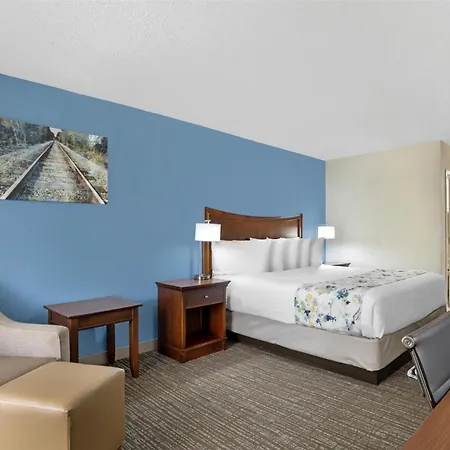 Best Western Inn & Suites Monroe Exterior photo