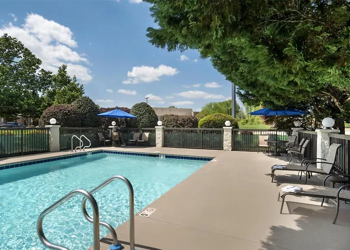 Best Western Inn&Suites Monroe