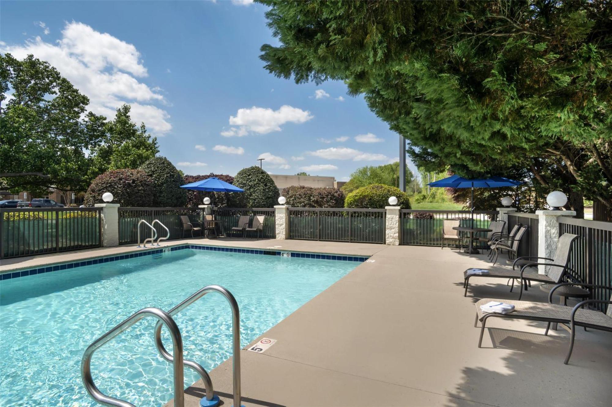 Hotel Western Inn&suites
