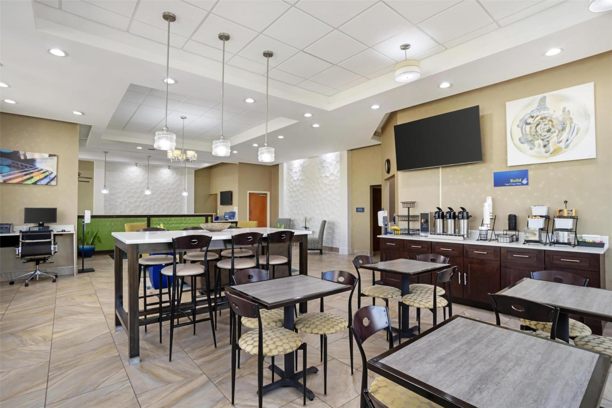 Western Inn&suites Hotel