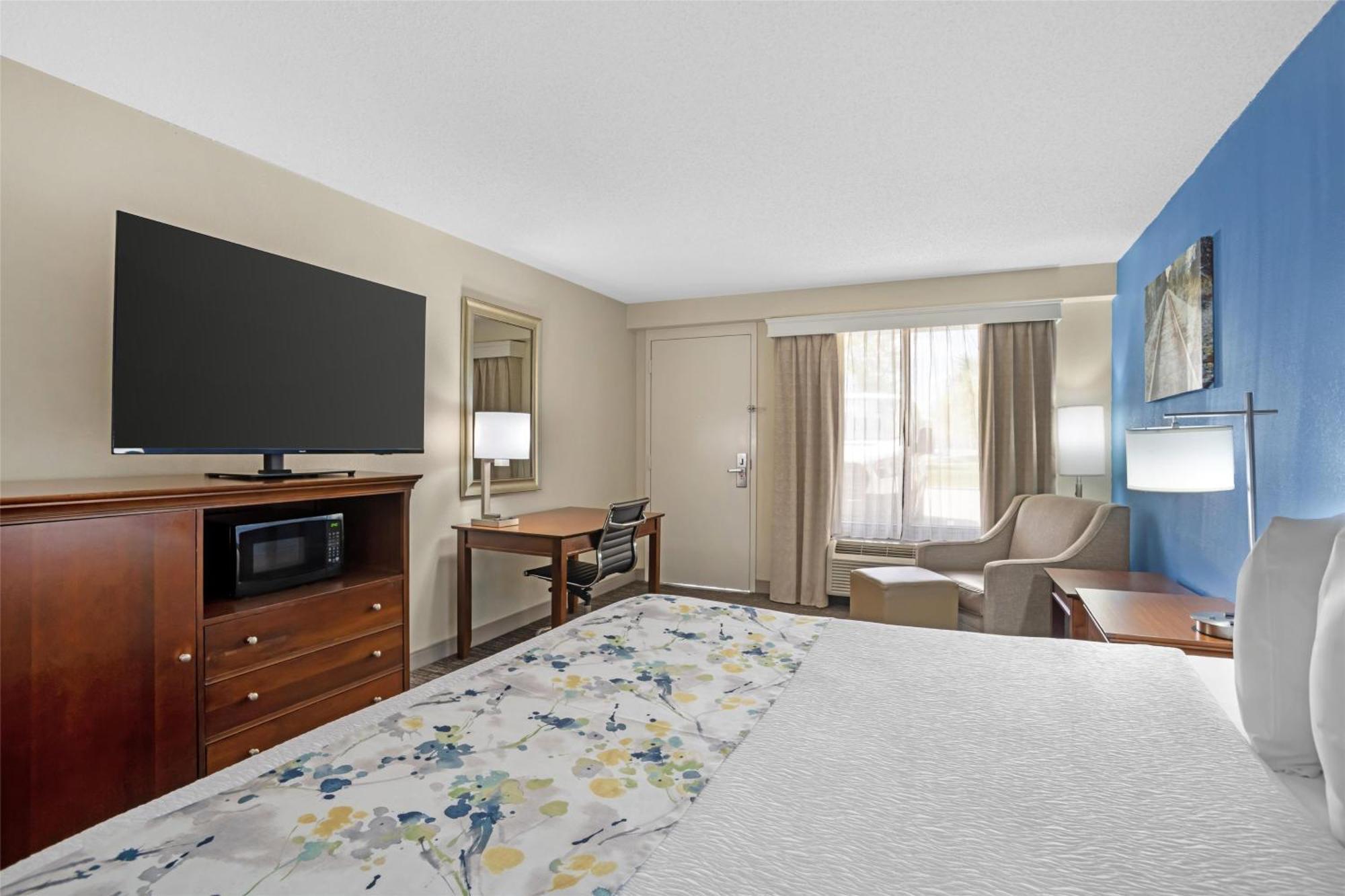 Western Inn&suites Monroe