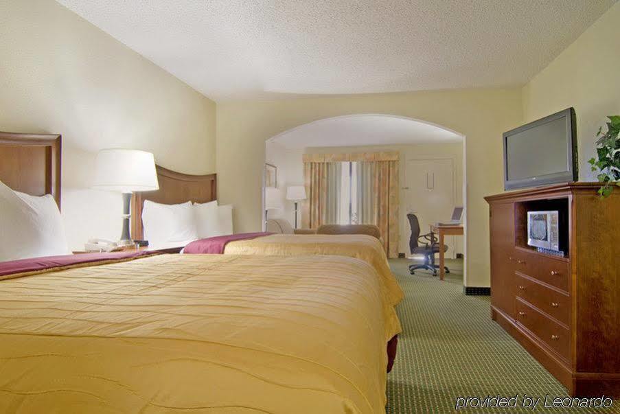 Western Inn&suites Hotel