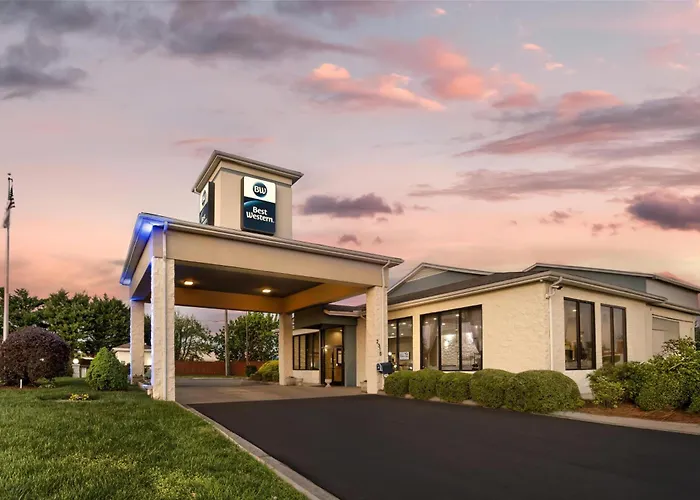 Best Western Inn & Suites Monroe
