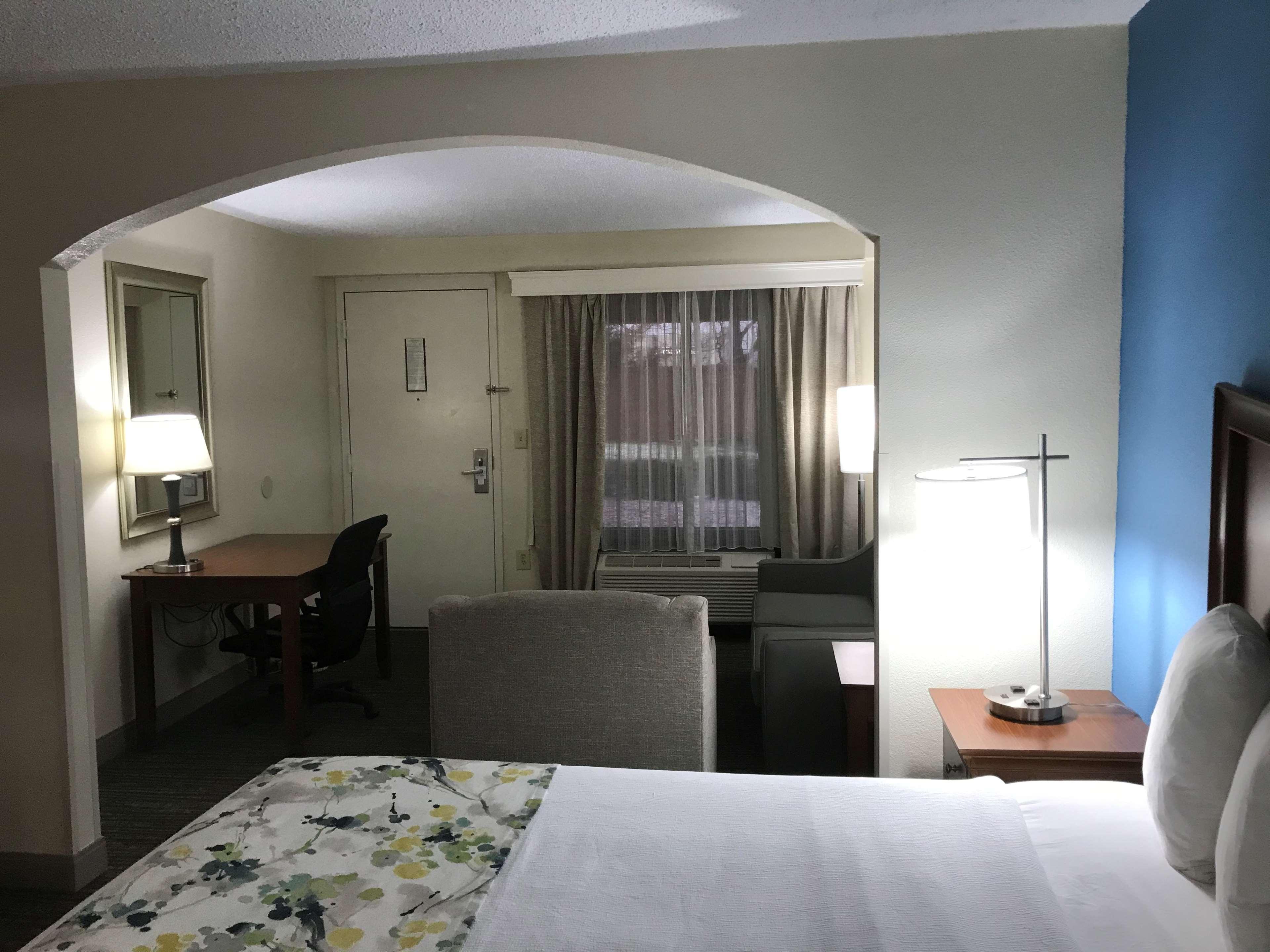 Hotel Western & Monroe