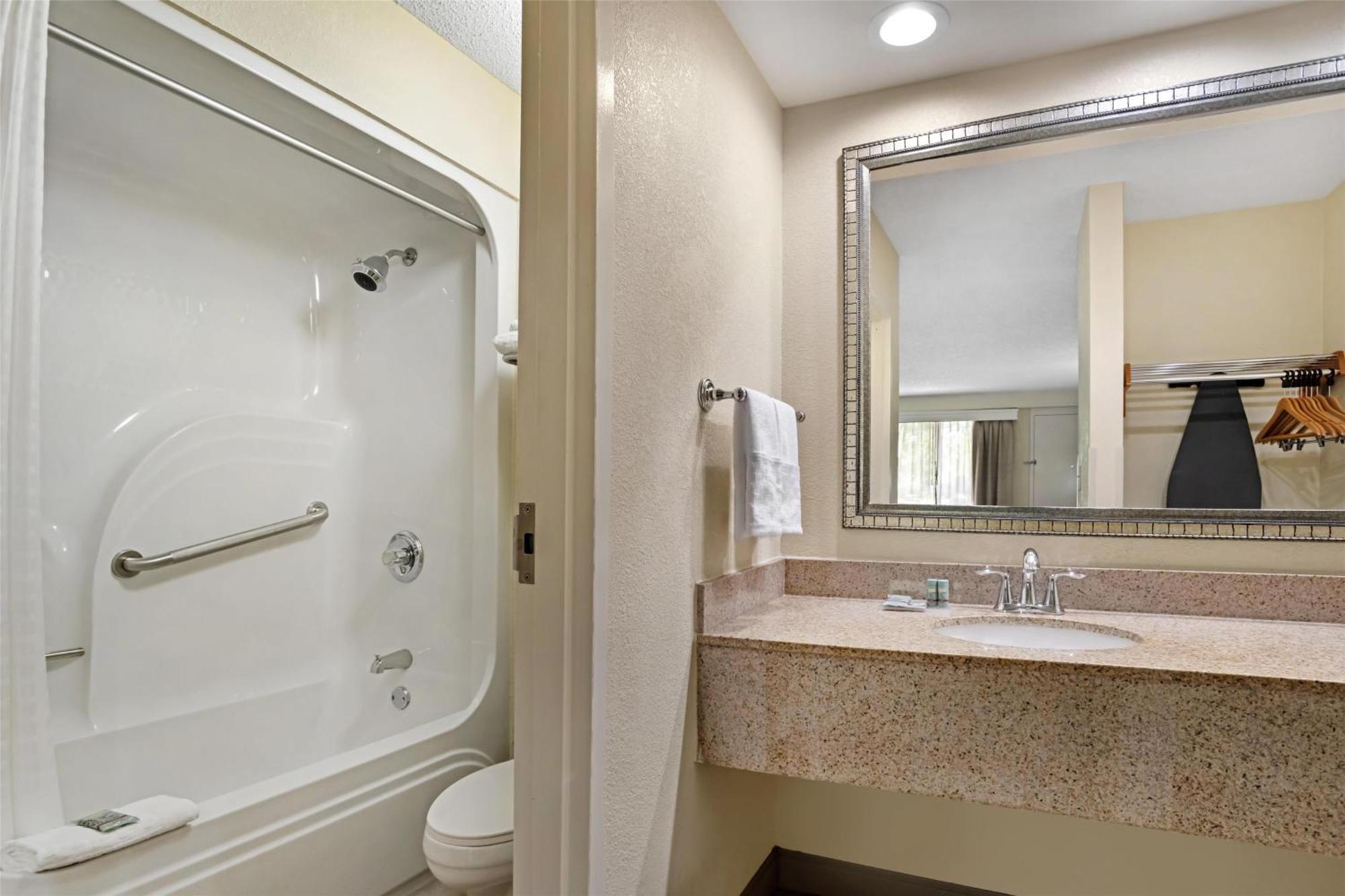 Hotel Western & 3*
